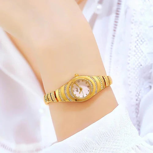 Gold Wristwatch - Reloj de Pulsera de Oro ✨