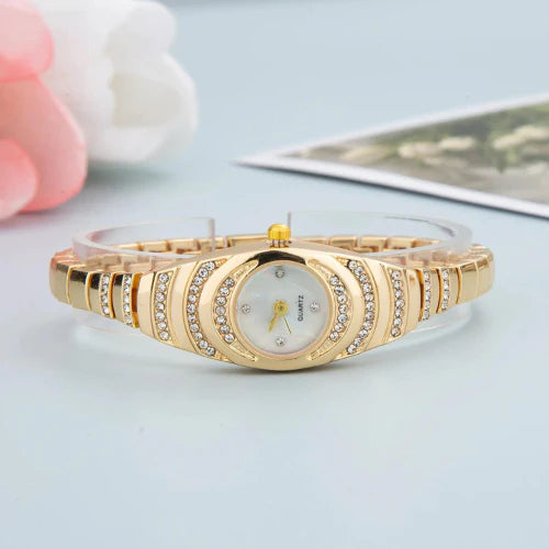 Gold Wristwatch - Reloj de Pulsera de Oro ✨