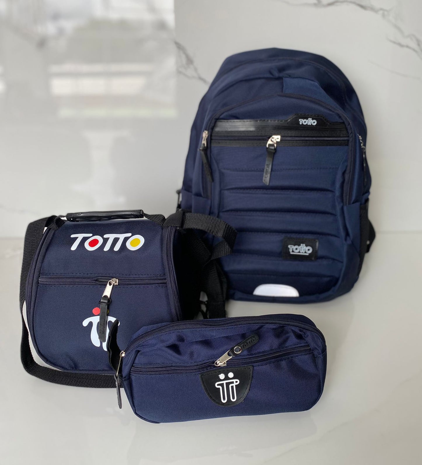 TRIO TOTTO®: ¡PAGA 1 Y LLEVA 3! ¡MORRAL, LONCHERA Y CARTUCHERA INCLUIDOS EN REMATE!