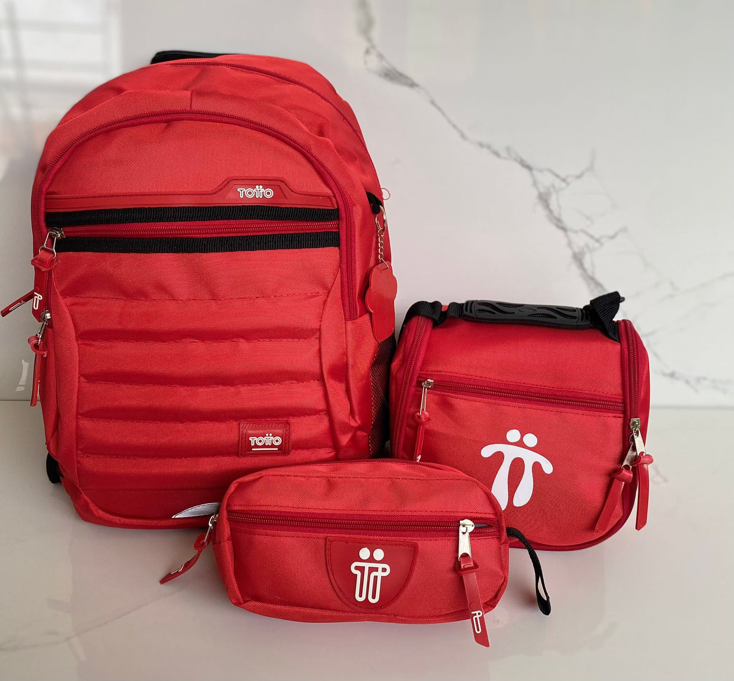 TRIO TOTTO®: ¡PAGA 1 Y LLEVA 3! ¡MORRAL, LONCHERA Y CARTUCHERA INCLUIDOS EN REMATE!