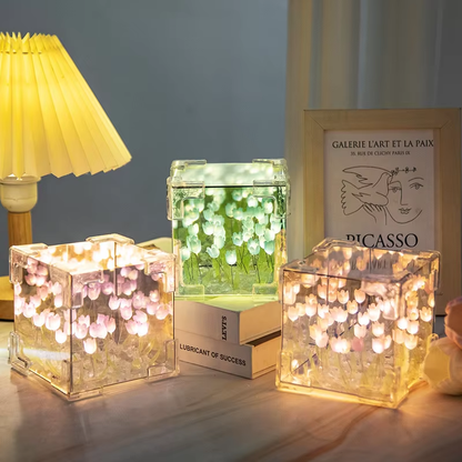 Tulip_Mirage® - Luz de Tulipán: Espejo Infinito Nocturno